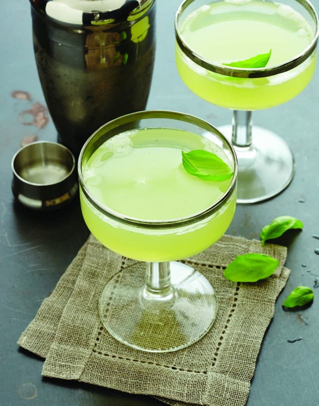 Runner Happy Hour: Basil Gimlet Cocktail
