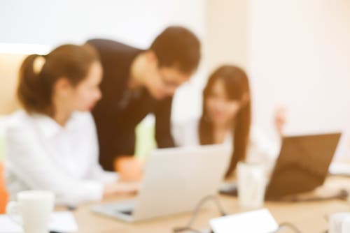 8 Funny Things To Know About Hiring A Runner
