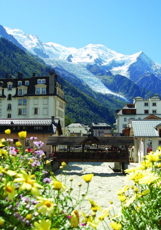 This French Mountain Race Will Give You Vacation-Envy