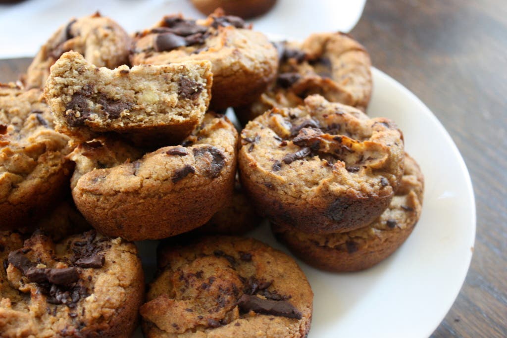 flourless chickpea blondies