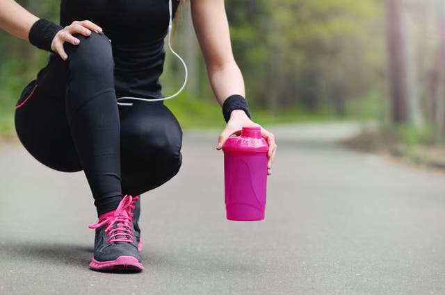The Easiest Way To Tell If You're Dehydrated