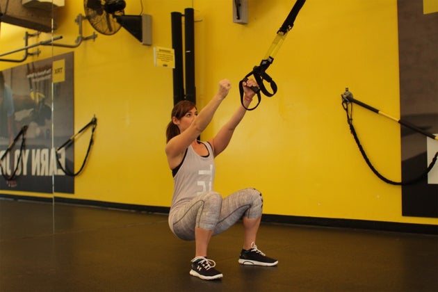 Single-arm squat and row side- 1