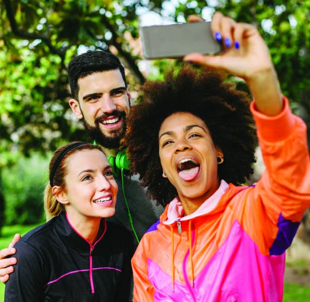 What To Say To That Mid-Run Selfie Loving Friend