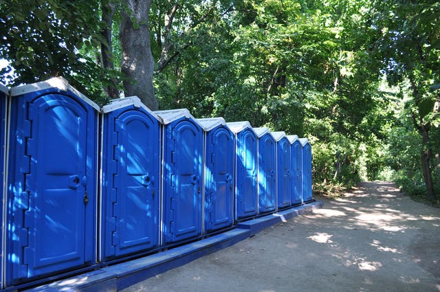When Is It Okay To Cut The Pre-Race Bathroom Line?