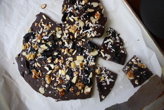 Make This Chocolate Bark With Good-For-You Ingredients
