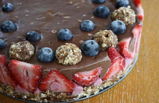 A Strawberry Cream Pie Recipe With NO Added Sugar