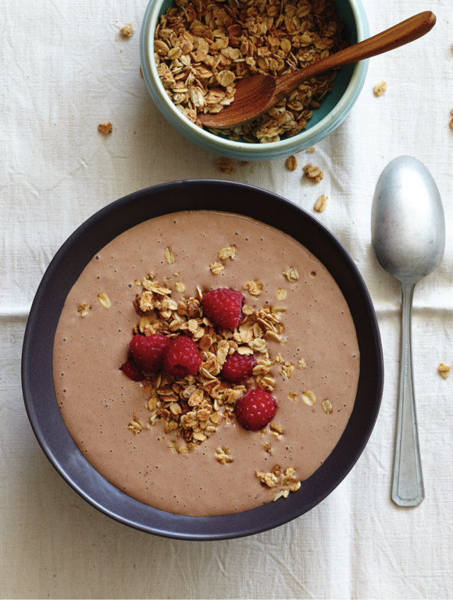 This Crunchy Smoothie Bowl Will Keep You Full And Energized