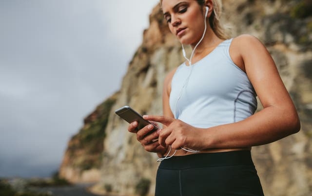 Top 10 Workout Songs For August 2016