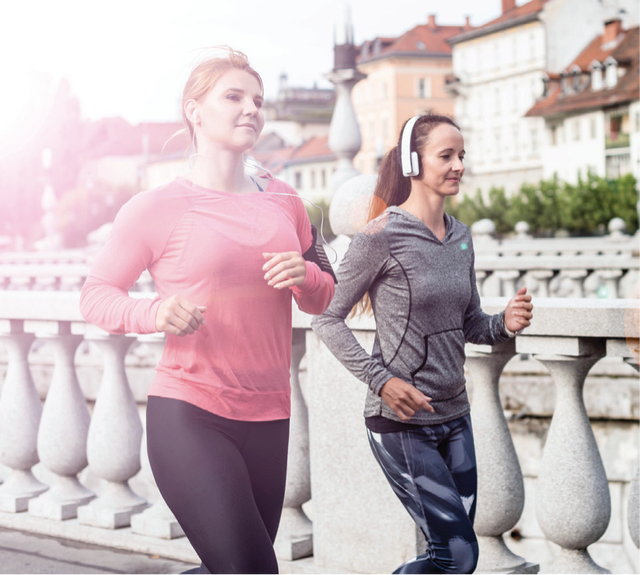 Is It Rude To Listen To Music When With A Running Buddy?