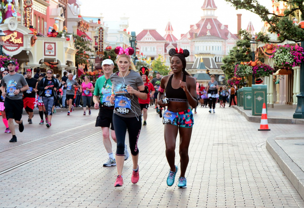 I Ran The Disneyland Paris Half Marathon And It Was Magical