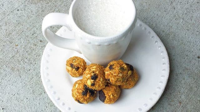 A Recipe For Pumpkin Oat Balls Makes The Perfect Snack