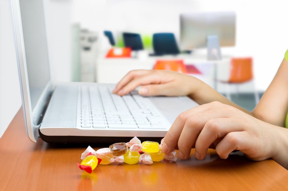 5 Reasons We Get Snack Attacks And How To Manage Them
