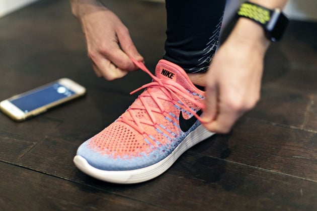 Nike flyknit 2 on sale women