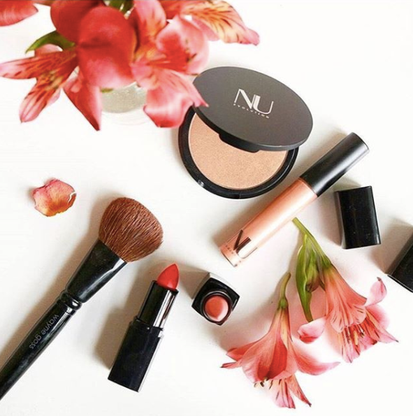 https://www.instagram.com/nuevolutioncosmetics by Sarita Coren