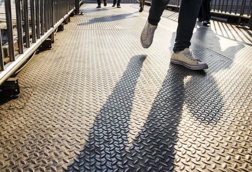 Editor's Corner: A Letter From A Runner To Pedestrians Everywhere