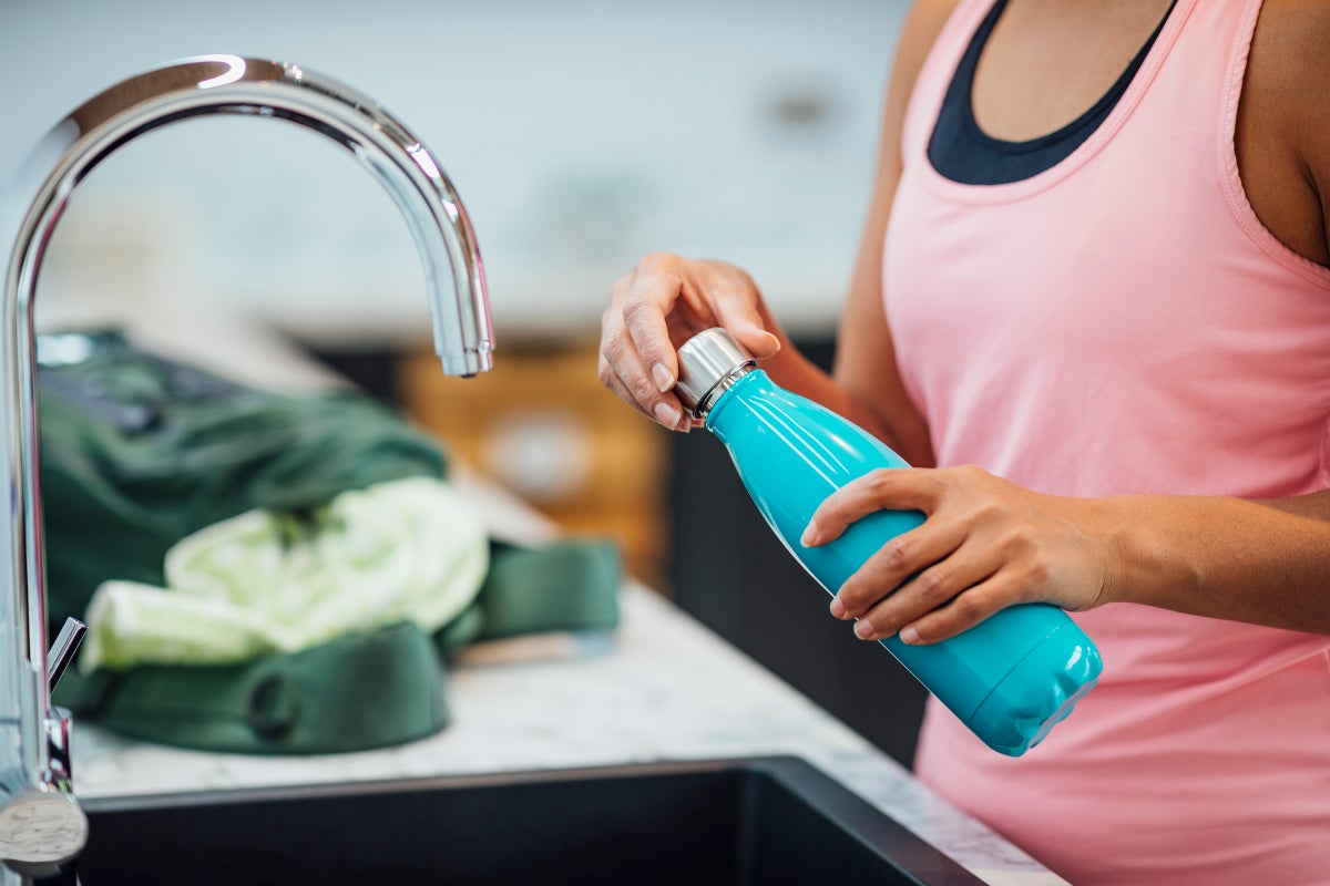 Can I soak this rubber water bottle ring in something to deeply clean it?  (and then something else so I can drink from it again after) :  r/CleaningTips