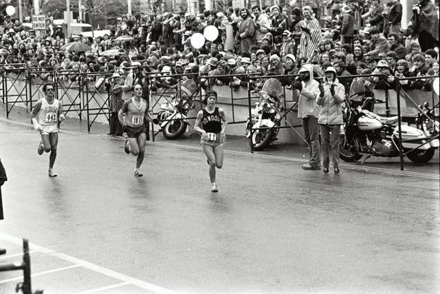 When Joan Benoit Samuelson Runs, We Have Countless Reasons to Cheer (But Here Are 3 of Them)