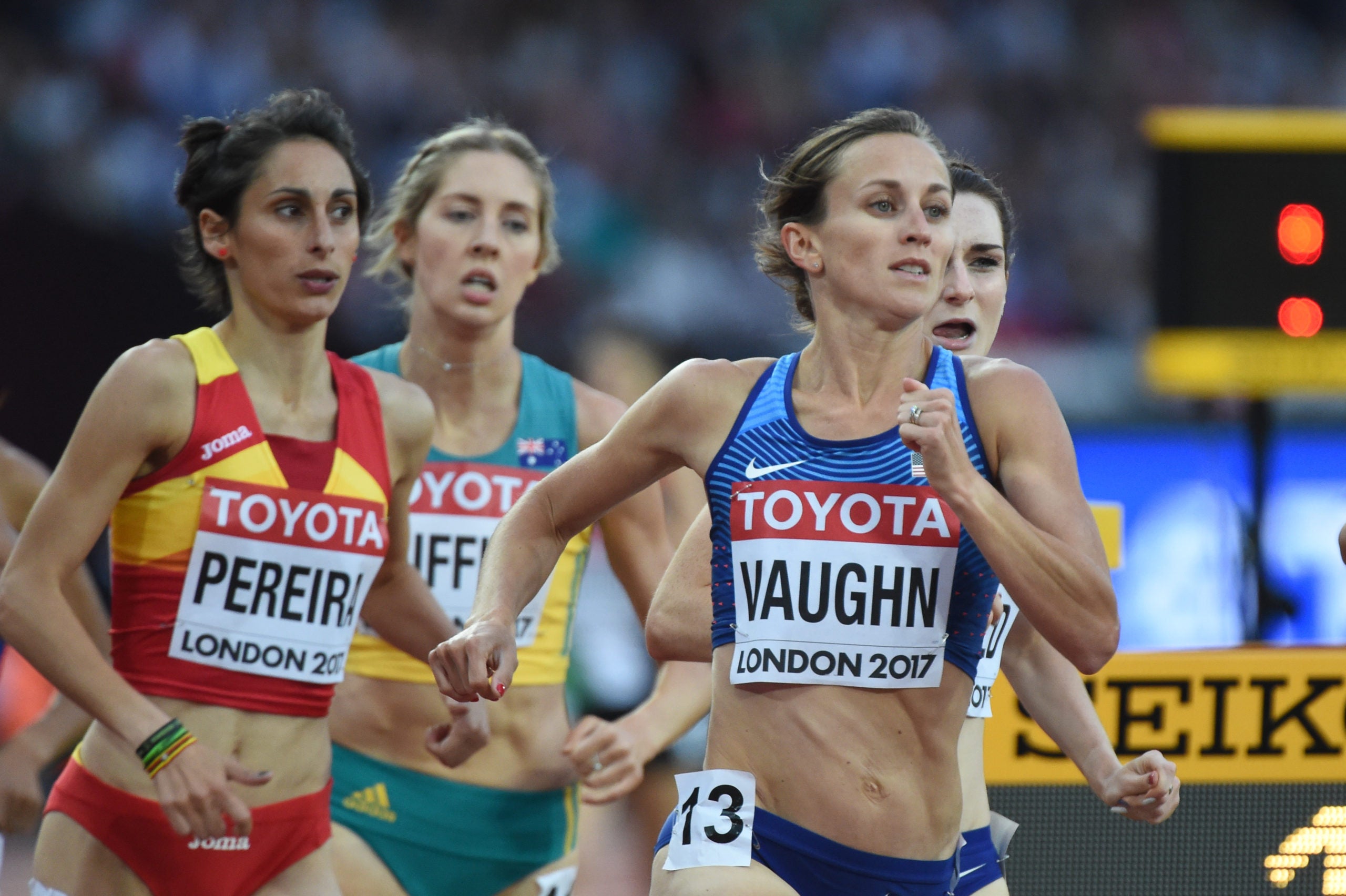 Sara Vaughn competes in 2017