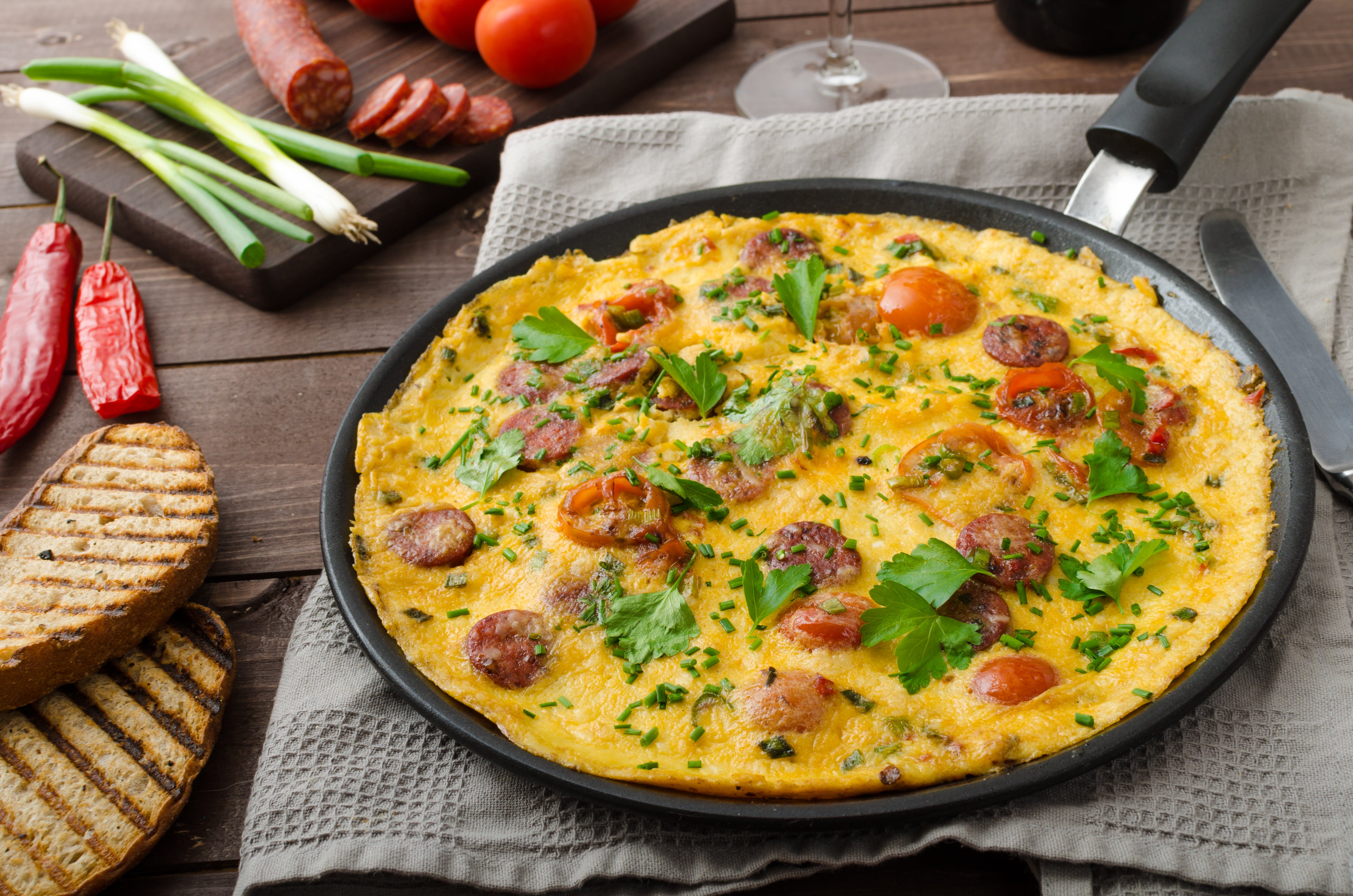 https://cdn.womensrunning.com/wp-content/uploads/2020/05/VeggieFrittata.jpg