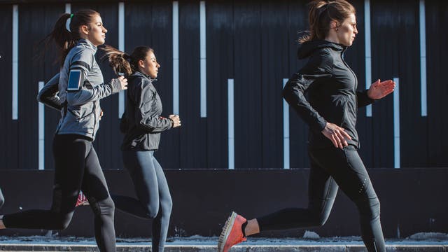 Best Ways to Draft in a Race, Avoid Injury, and Choose a Running Shoe
