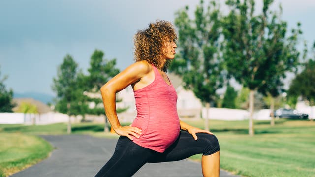 6 Moves to Help You Stay Flexible During Your First Trimester