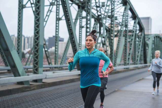 4 Ways to Become a Less Self-Conscious Runner