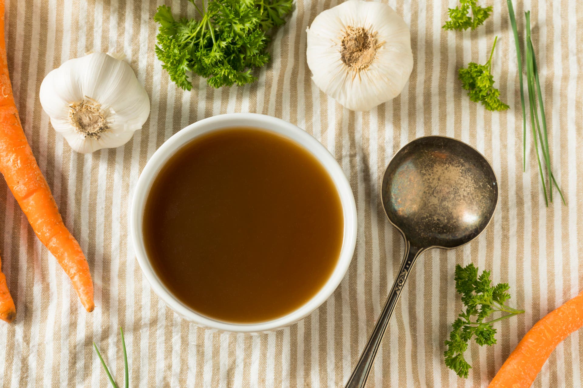 bone-broth-for-collagen-nutrition