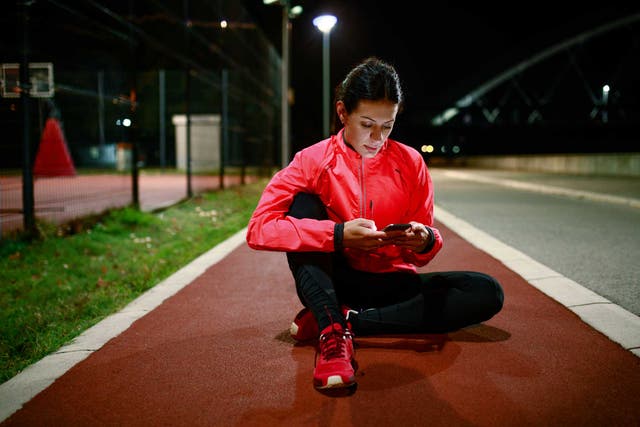 5 Ways Runners Can Ditch Self-Comparison on Social Media