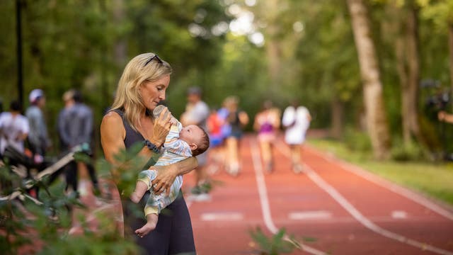 One Year Into Motherhood, Shalane Flanagan is Learning to "Be Where Your Feet Are"
