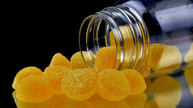 WTF Are Apple Cider Vinegar Gummies? (And Should You Be Taking Them?)