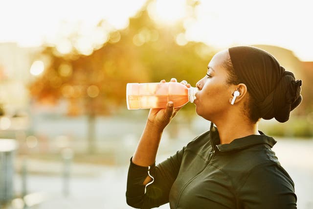 How to Choose the Best Sports Drink for You as a Runner