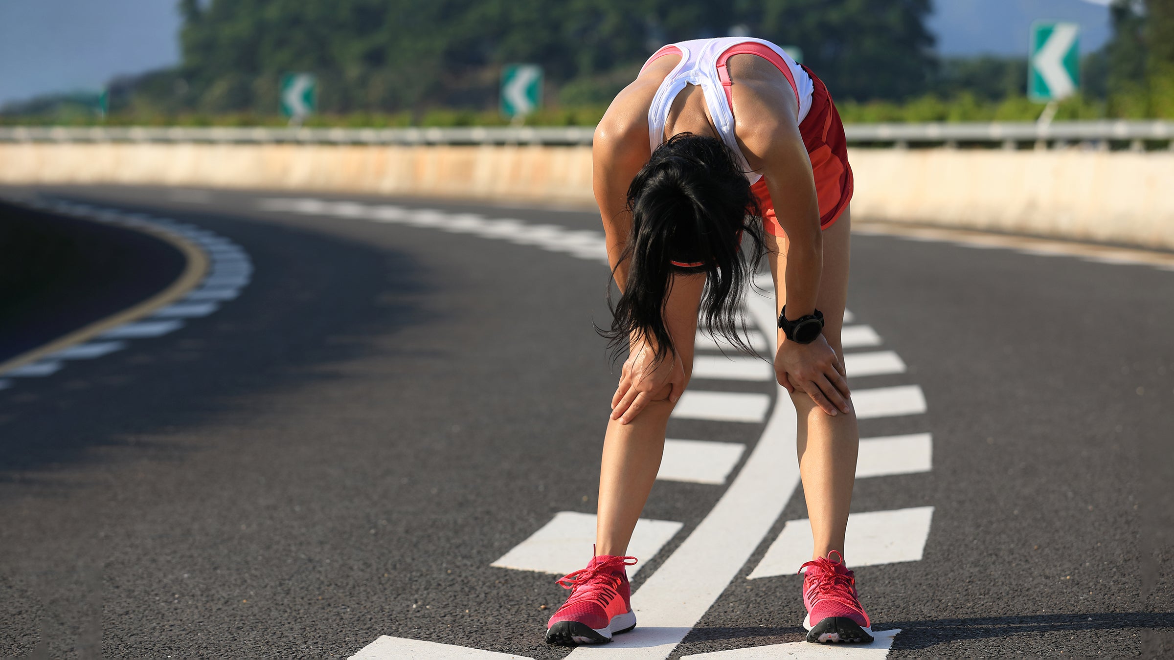 Chinese woman DNF'ing during a marathon