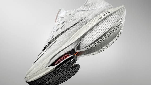 Giveaway: Nike Alphafly 2