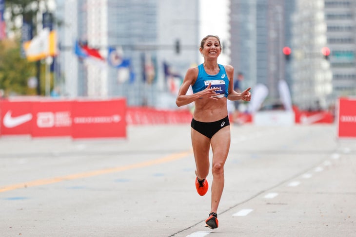 sara-hall-chicago-marathon