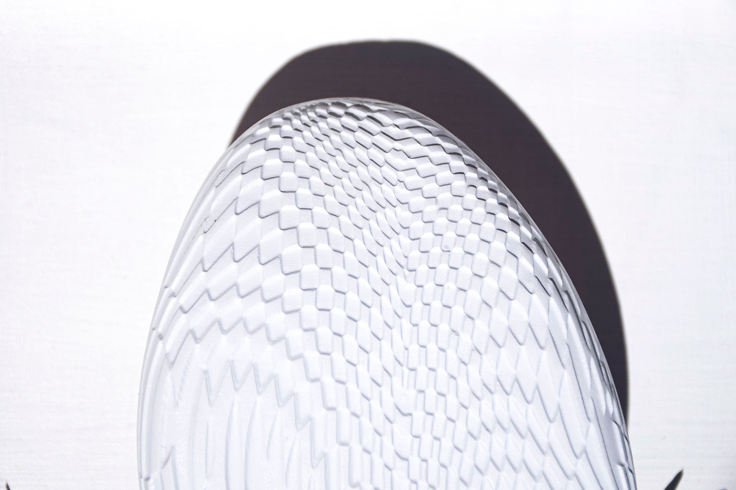 under-armour-female-shoe