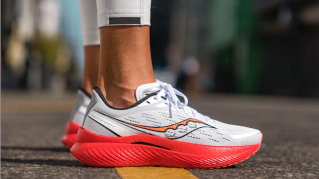 Giveaway: Saucony Endorphin Speed 3