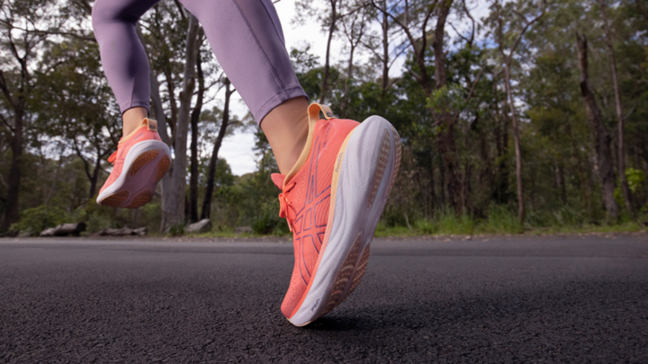 Running in the new Asics Gel Nimbus 25