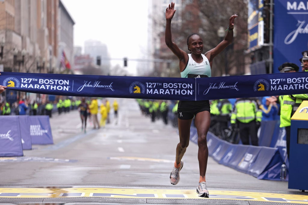 Hellen Obiri Wins the 2023 Boston Marathon - Women's Running