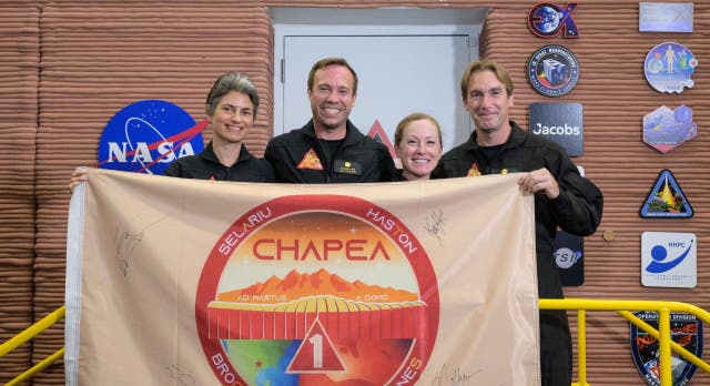 Space Odyssey: Ultrarunner Kelly Haston Goes to “Mars”