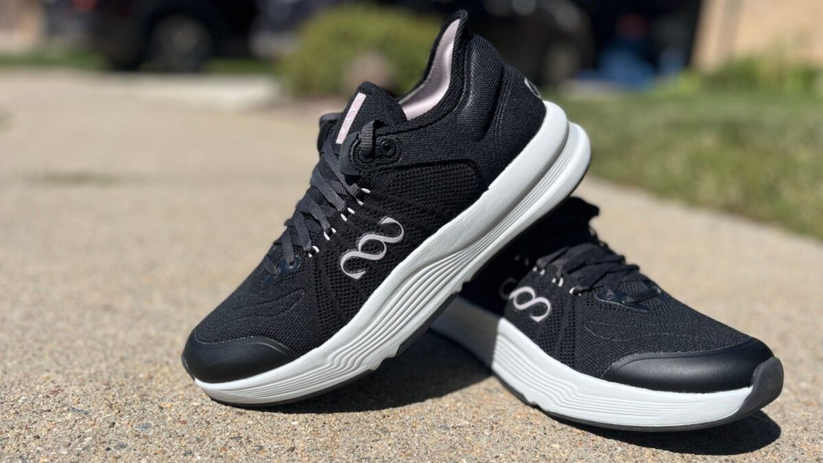 saysh running shoes